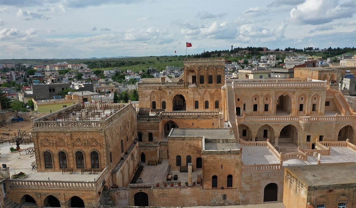 'HÜKÜMET KADIN'DAN SONRA HÜKÜMET ADAM