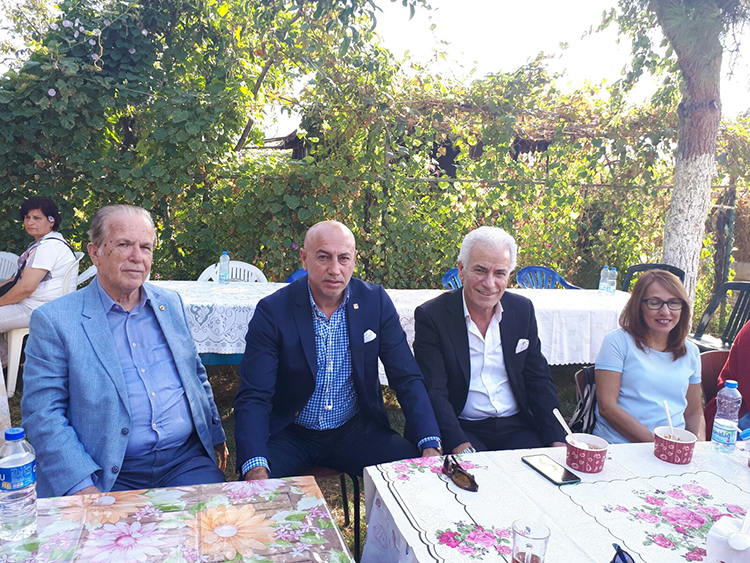 Hayırsever Abladan Aşure Etkinliği