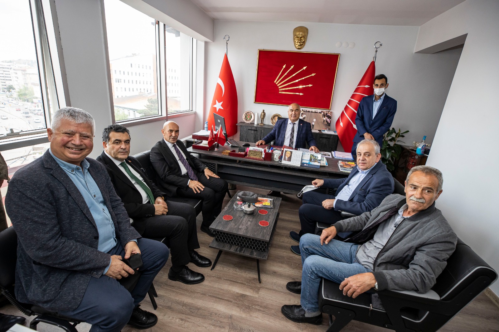 Başkan Soyer'e Erzurum'da yoğun ilgi