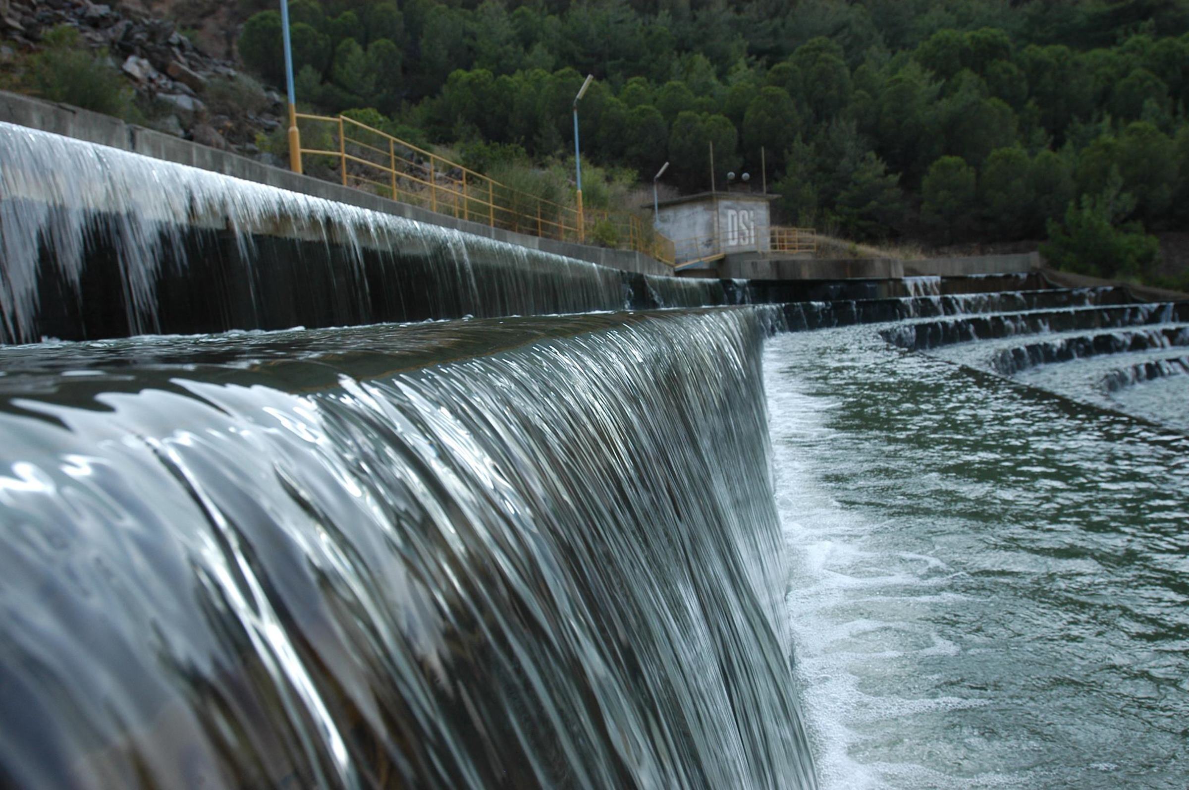 Bir günde 2,5 aylık su geldi