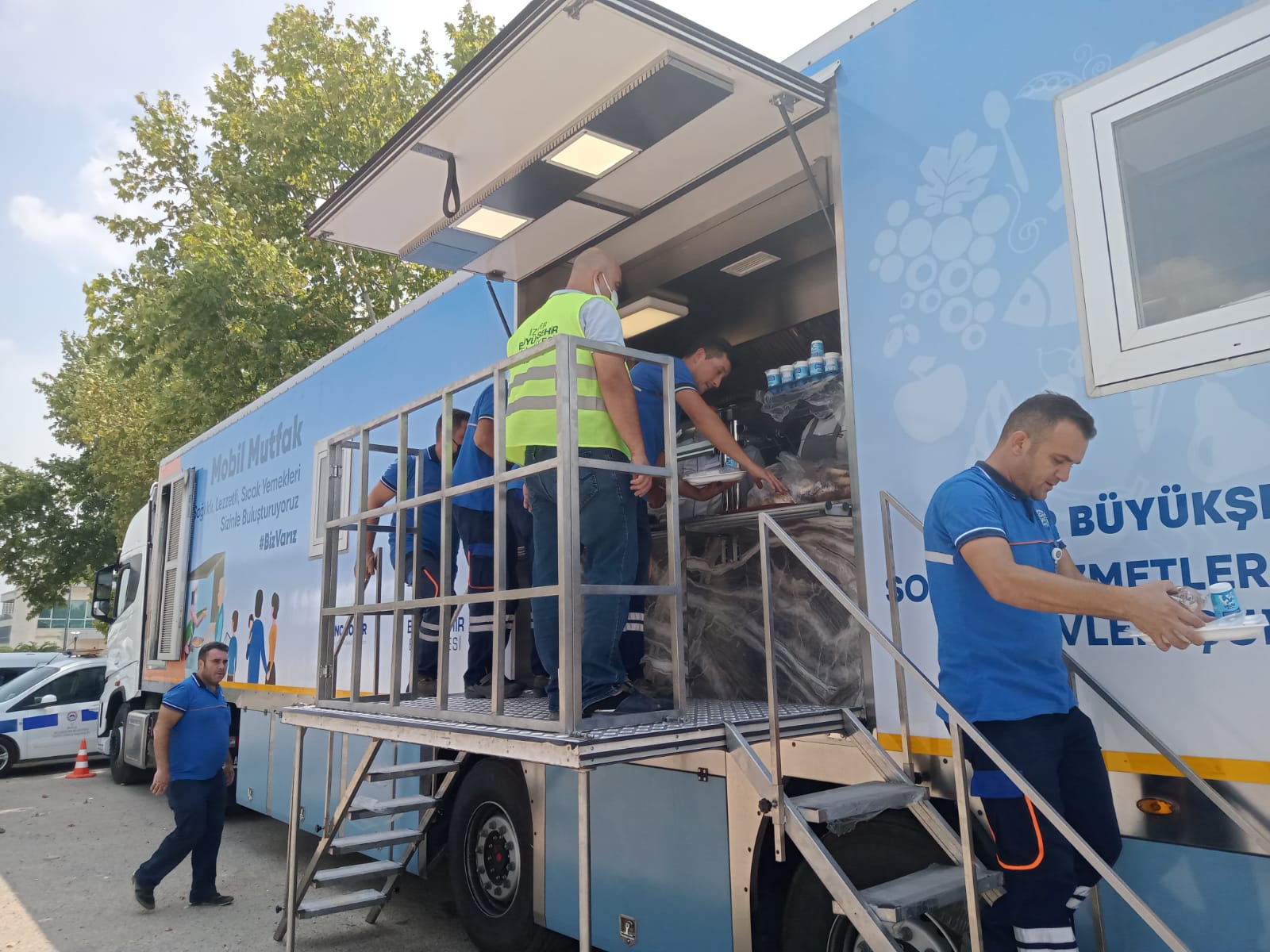 Büyükşehir Belediyesi yangın desteklerini sürdürüyor