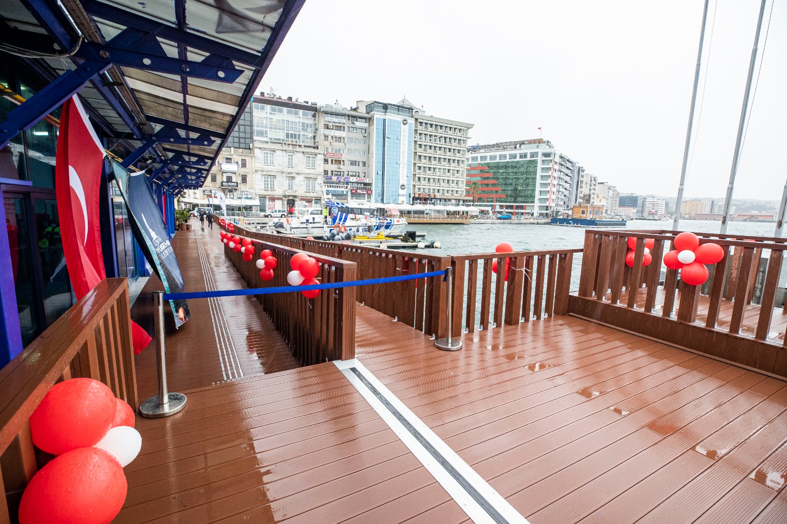 Yenilenen Pasaport İskelesi hizmete girdi