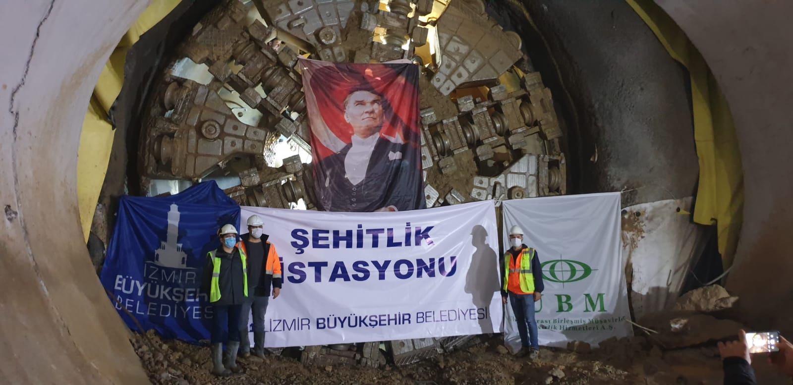 Narlıdere  Metrosu’nda ışık göründü