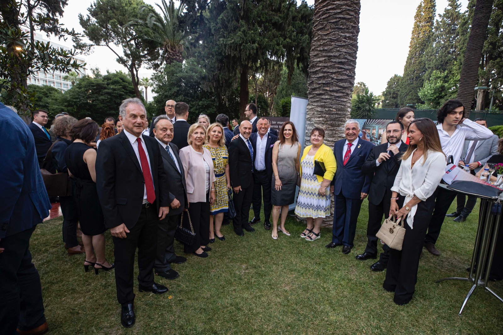 Soyer'den Bremen'e 'kardeşlik' mesajı: Kutlamalarımız gecikse de dayanışmamız sürdü