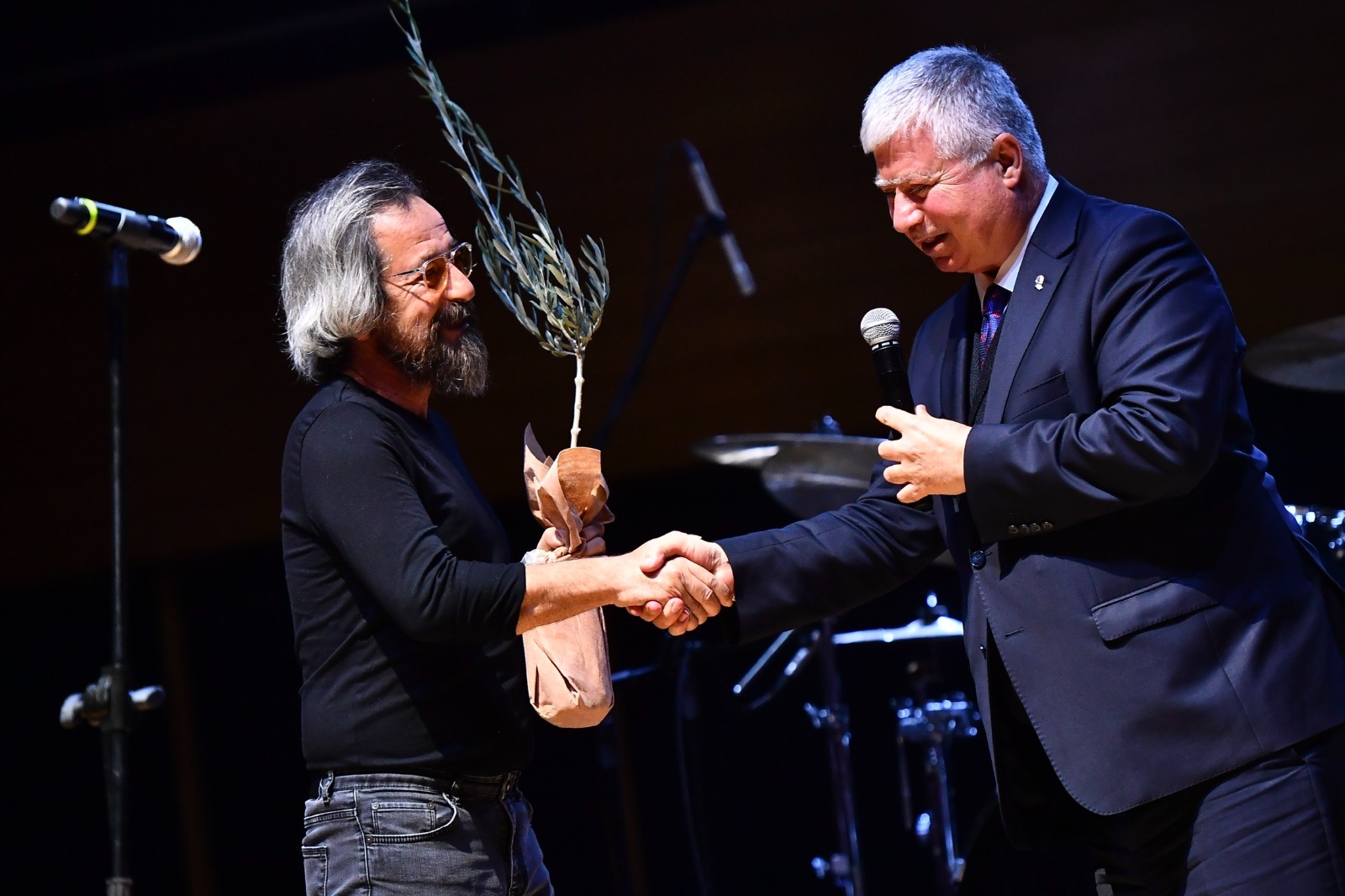 İzmir Büyükşehir Belediyesi SMA hastalarına umut oldu