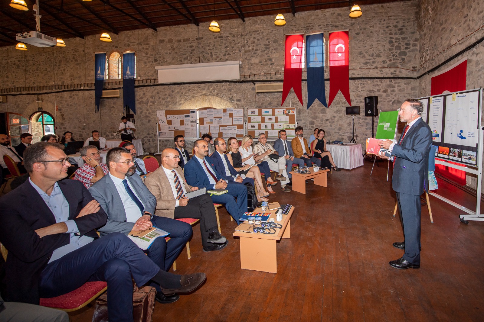 Başkan Soyer’den akıllı şehirler için üç formül