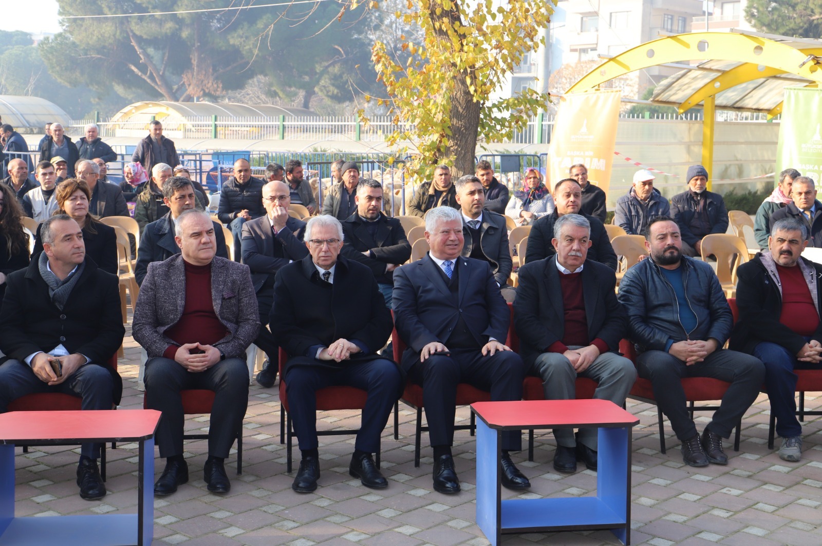 Büyükşehir’in Ödemiş’te dağıttığı küçükbaş sayısı 2 bini aştı
