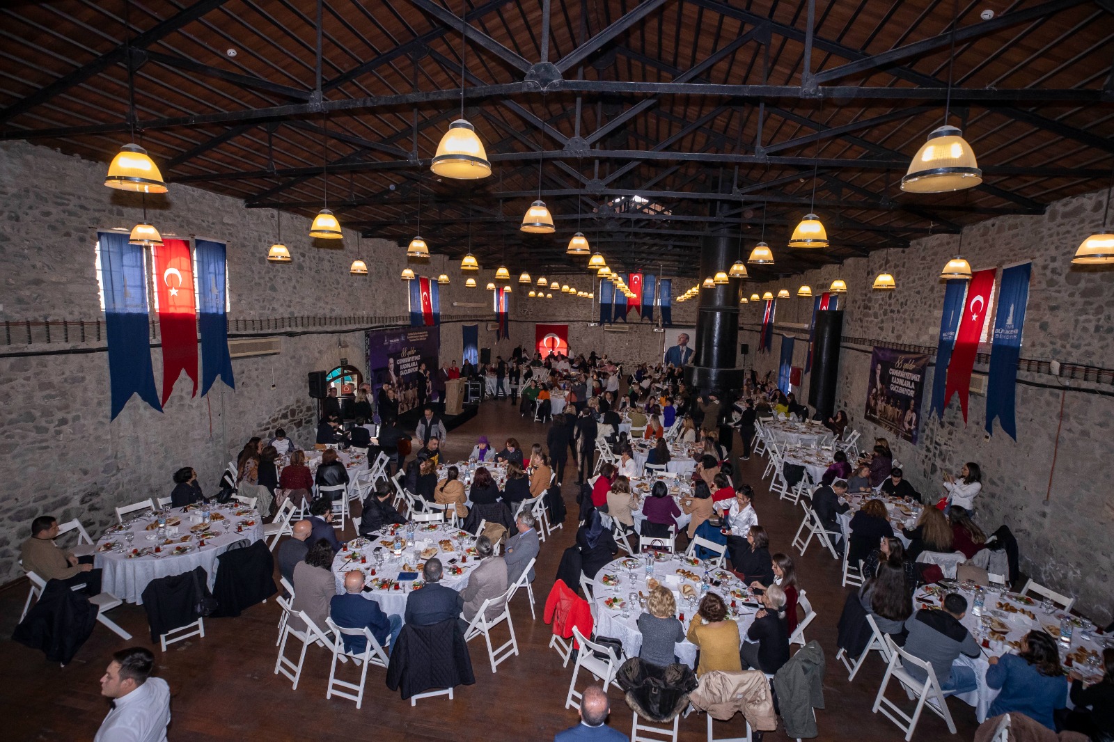 Soyer: “Toplumdaki kadın izini büyütmek zorundayız”