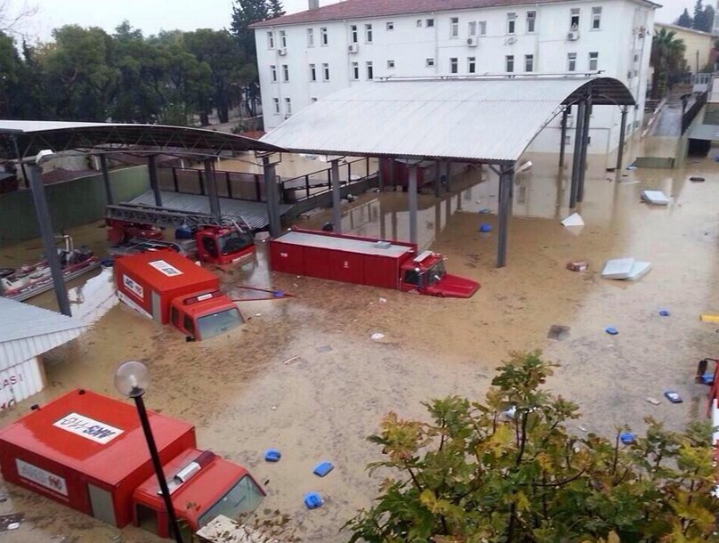 Salih Erkek Yazdı...