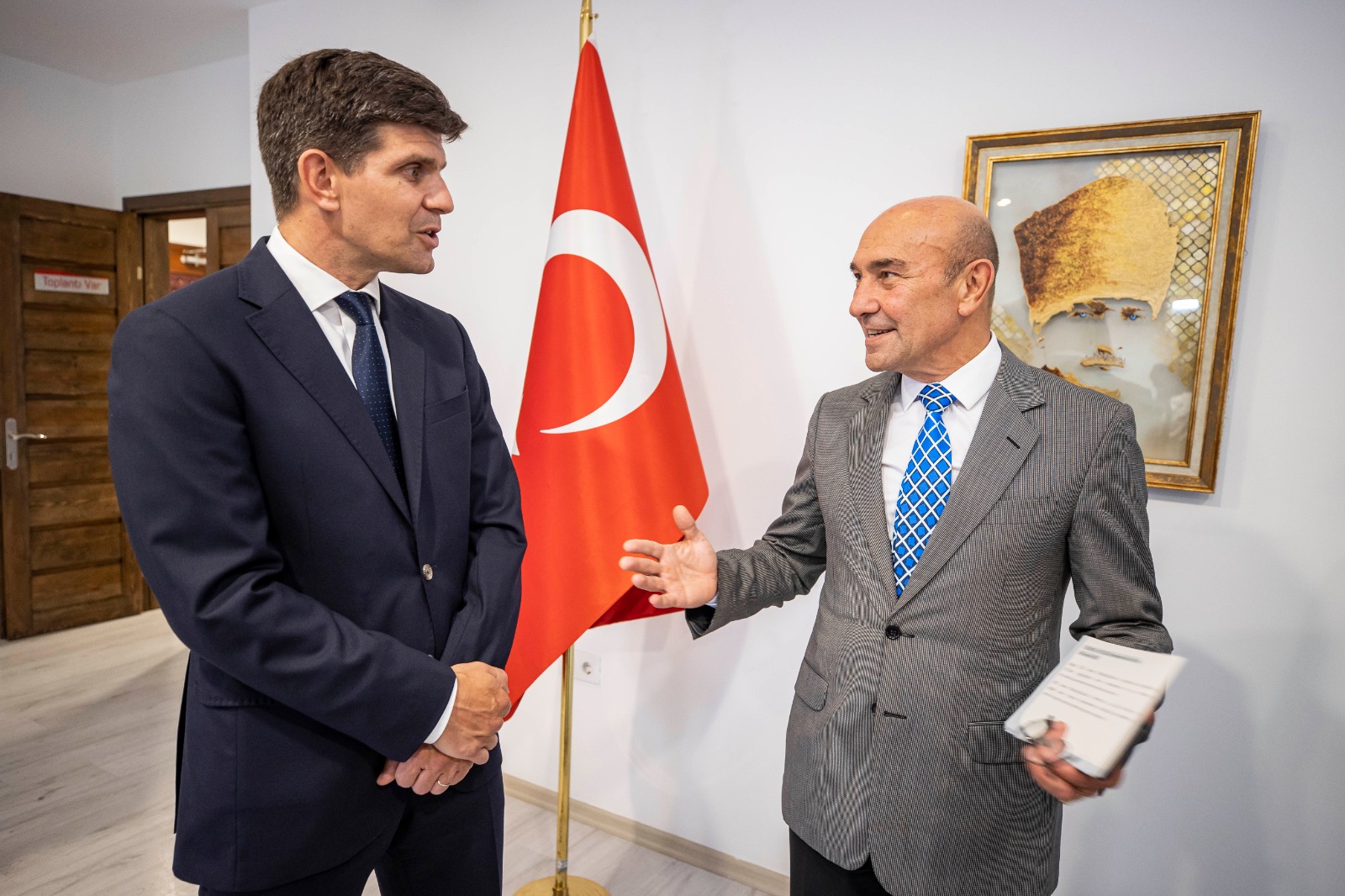 İZSU ile IFC arasında 30 milyon dolarlık kredi sözleşmesi imzalandı, İzmir’in altyapı yatırımlarına uluslararası kaynak