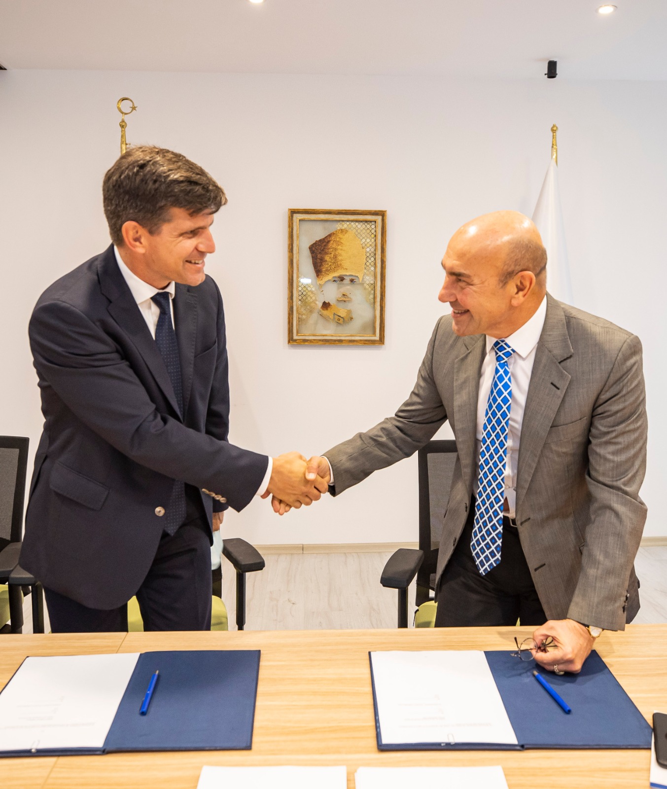 İZSU ile IFC arasında 30 milyon dolarlık kredi sözleşmesi imzalandı, İzmir’in altyapı yatırımlarına uluslararası kaynak