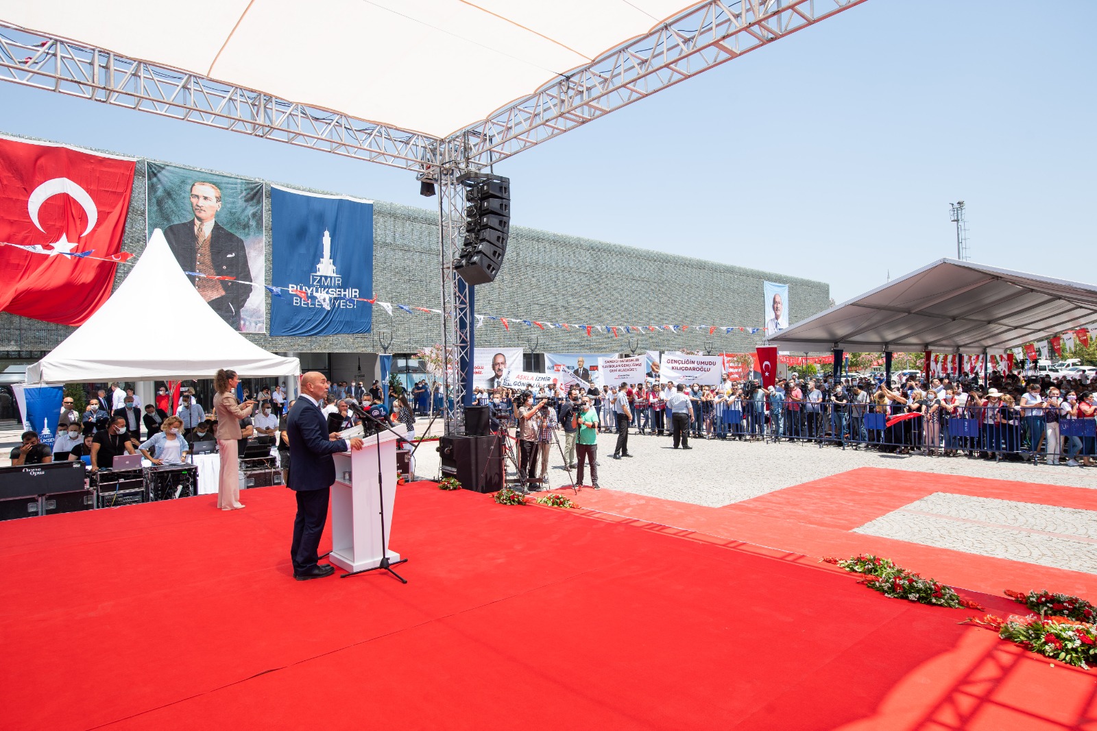 Kılıçdaroğlu’nun İzmir’deki açılış maratonunun ikinci durağı Bornova Havuz İzmir açıldı