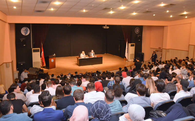 Şengül panelde gençlere seslendi