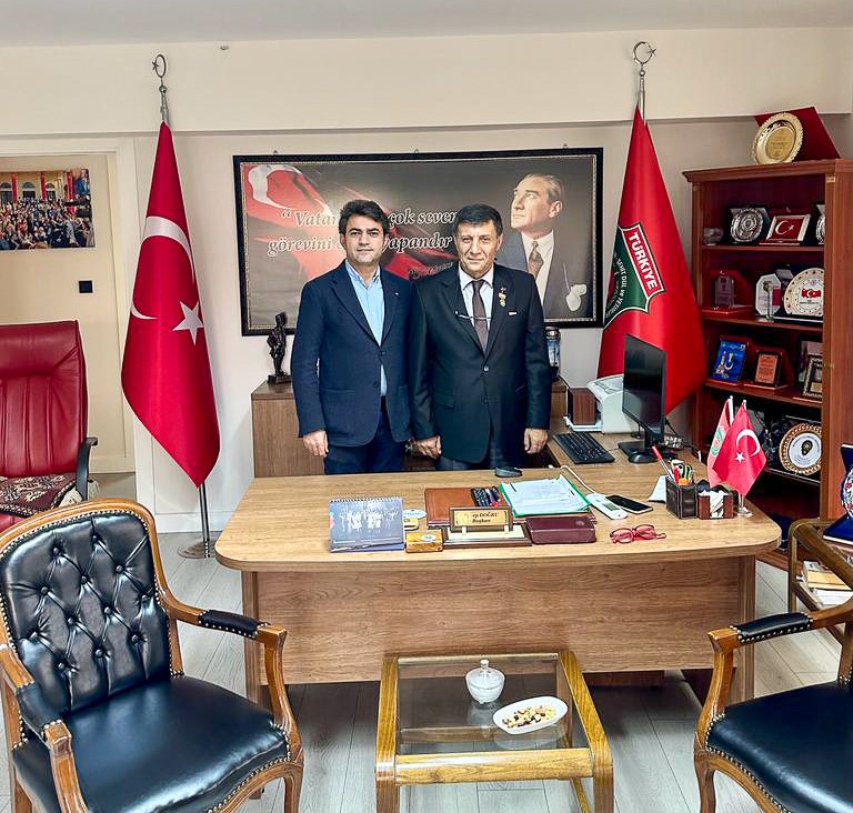 CHP'li Ulaş Aydın, şehit yakınları ve gazileri ziyaret etti