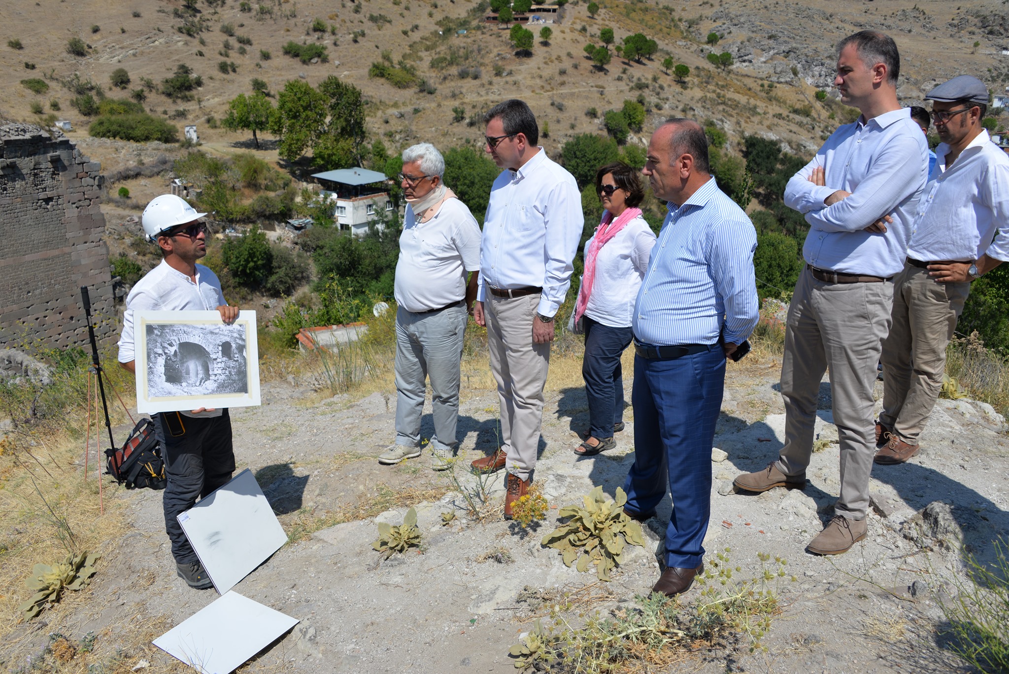 "15 YILDA YAPILANDAN FAZLASINI 5 YILDA YAPACAĞIZ"