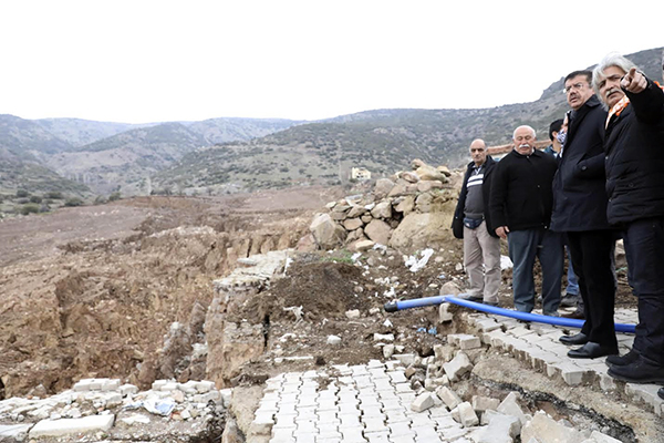 Zeybekci, heyelan bölgesinde