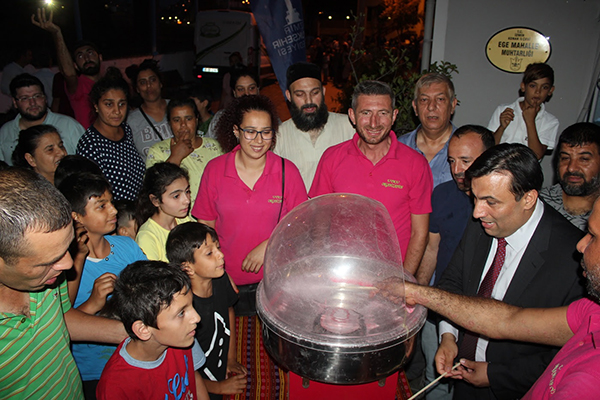 BEKLE'NİN EV TOPLANTISI MİNİ MİTİNGE DÖNÜŞTÜ