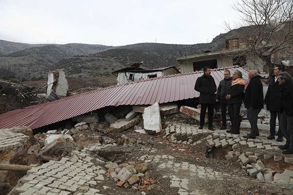 Zeybekci, heyelan bölgesinde