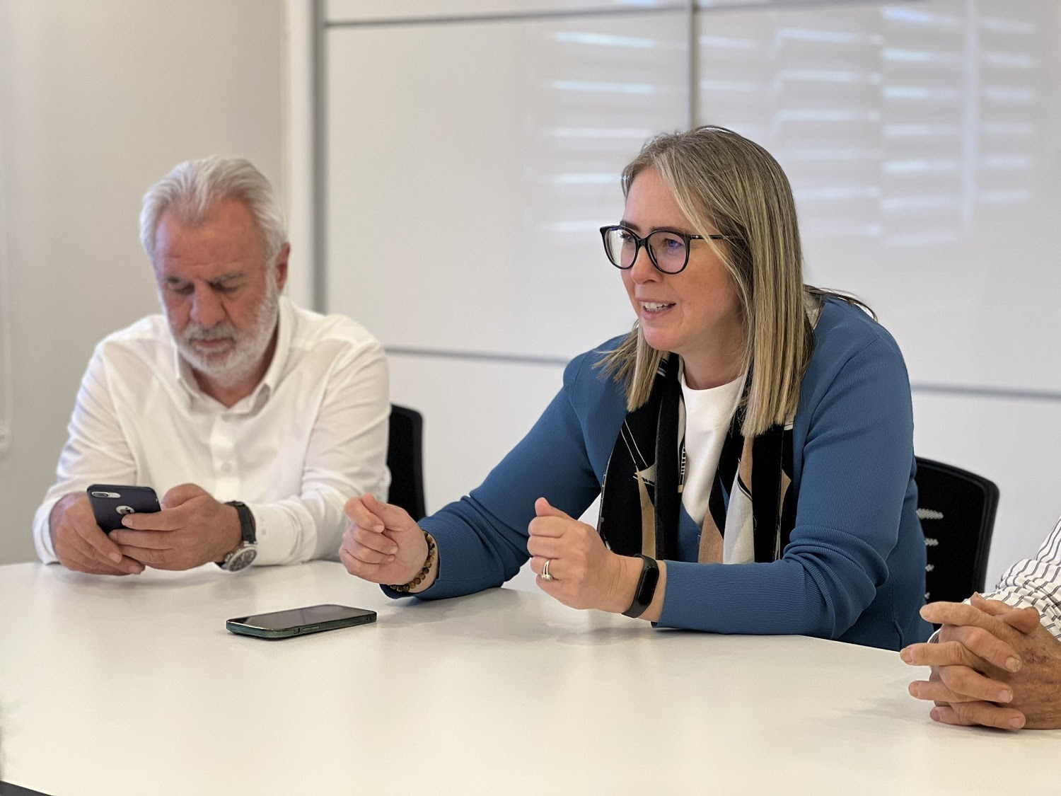 AK Partili Çankırı İzmir Büyükşehir Belediyesi'ne yüklendi