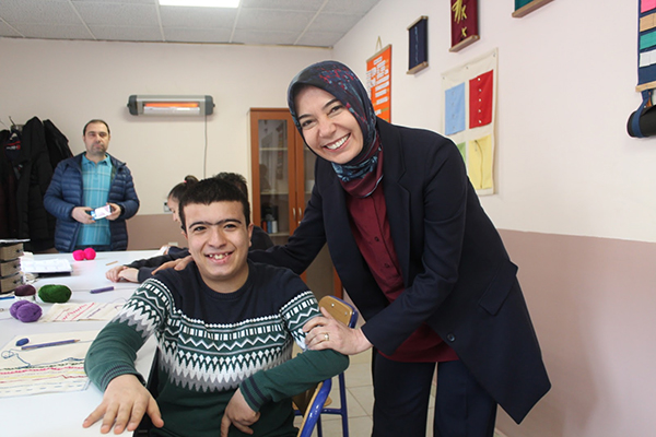 'İzmir’de engelleri birlikte aşacağız'