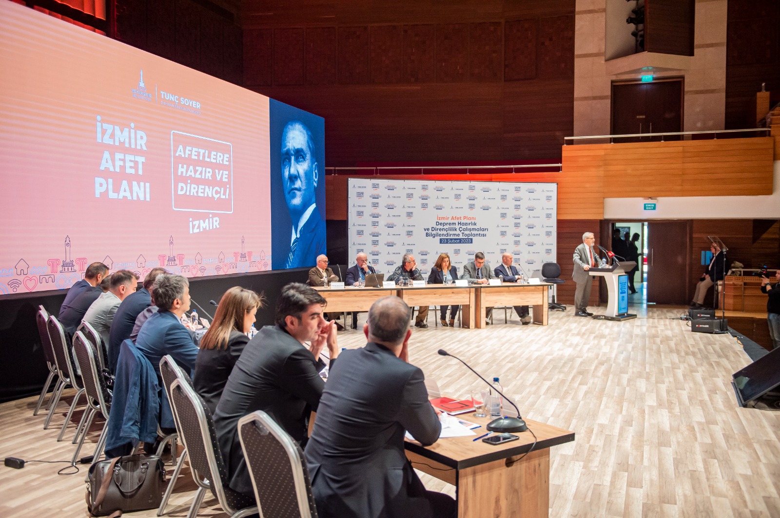 Prof. Dr. Naci Görür’den çarpıcı açıklamalar: İzmir'e yalvarıyorum