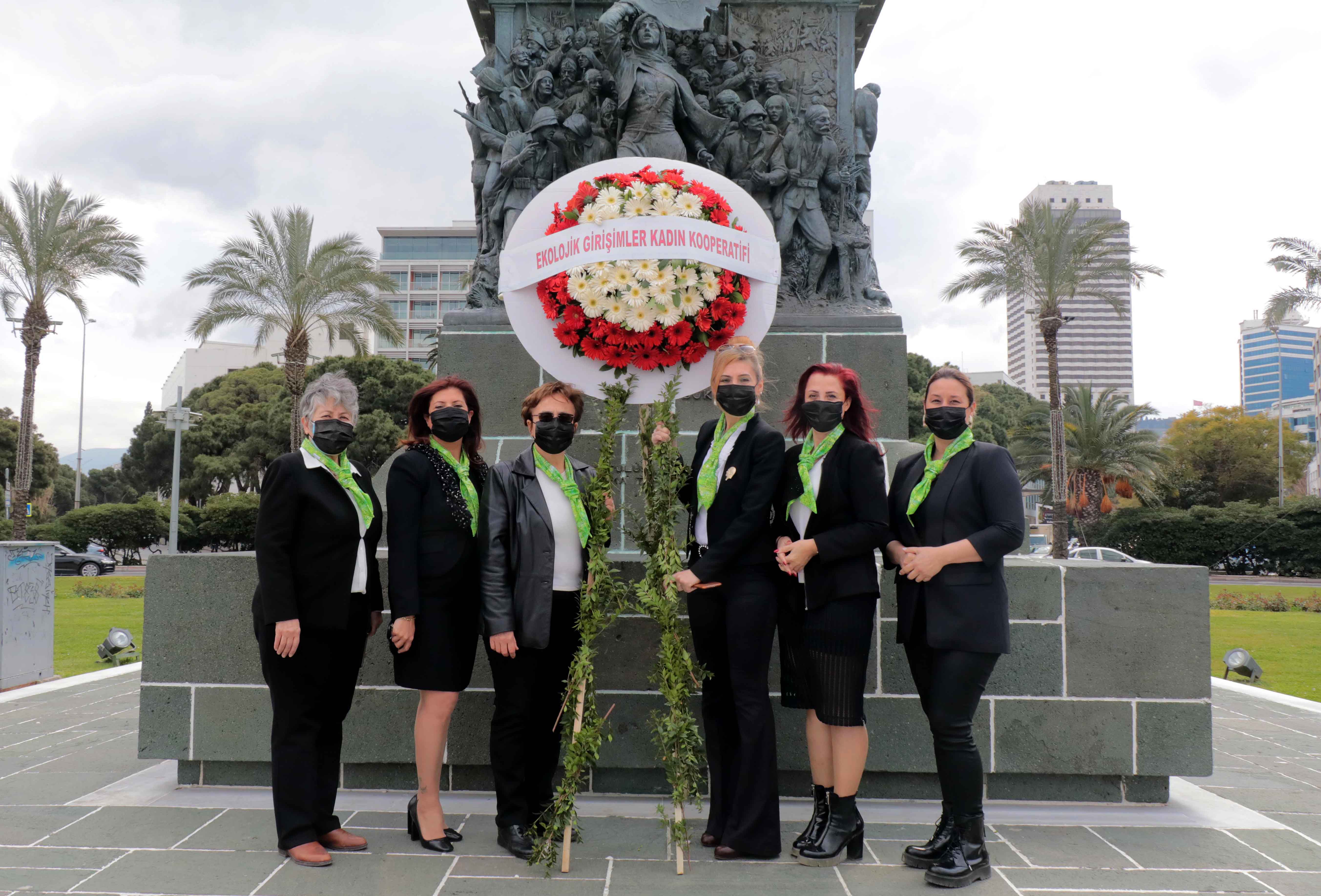 İzmirli kadınlar güçlerini birleştirdi