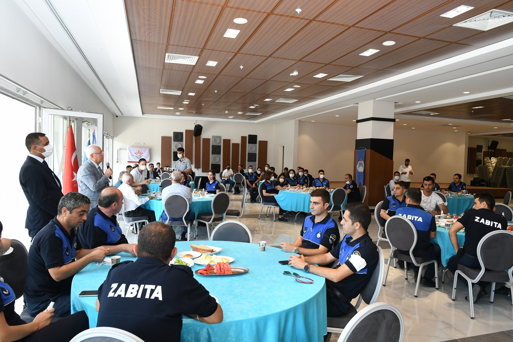 Karabağlar'da zabıtaya 195. yıl kutlaması yapıldı