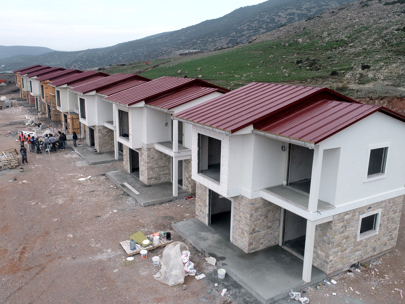 Büyükşehir, afetzedeler için yeni konutlar inşa ediyor... Çukurköy'de yeni hayat