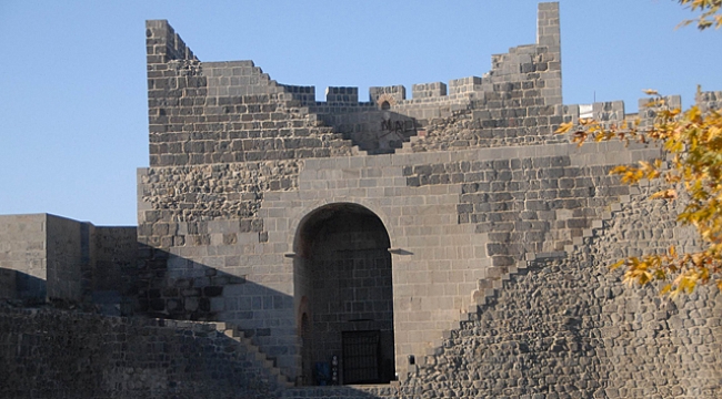 Diyarbakır Surları Çin Seddi&#039;ni Geride Bıraktı
