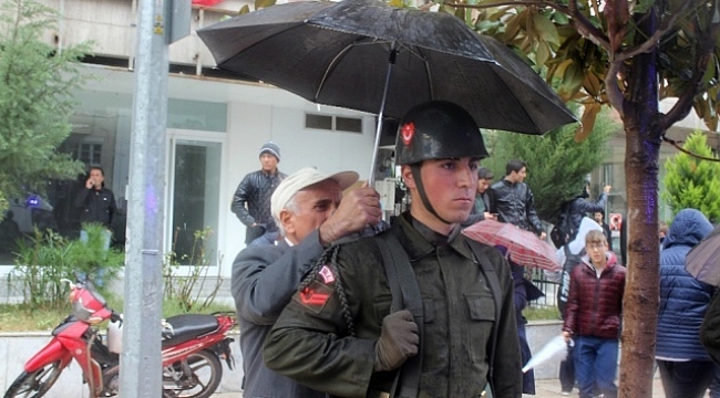 Vatandaş Askerine Böyle Sahip Çıktı