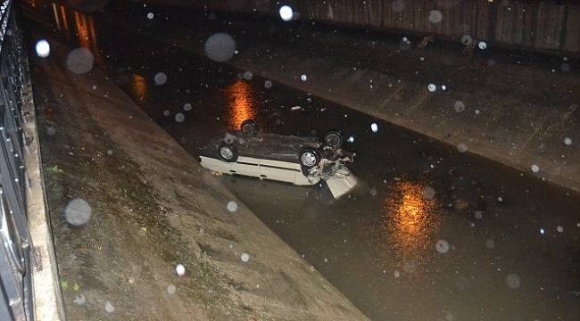 Adana’da otomobil sulama kanalına uçtu: 1 yaralı