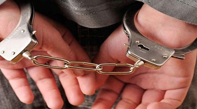 İzmir&#039;de FETÖ/PDY operasyonu