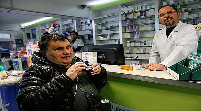 "Konuşan ilaç kutuları" görme engellilere ilaç gibi geldi
