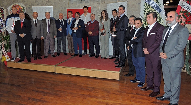 5. TSYD Ege&#039;de yılın spor ödülleri