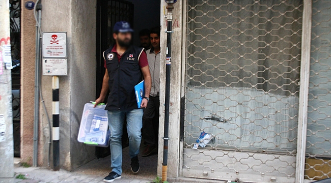 Bergama’da FETÖ operasyonu: 17 gözaltı