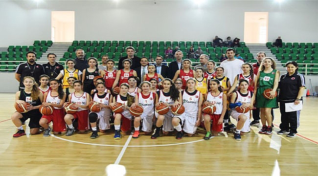 Geleceğin yıldızları Bornova’da parladı!