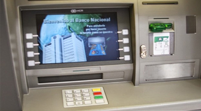 İzmir'de 'ATM vurguncuları' yakayı ele verdi