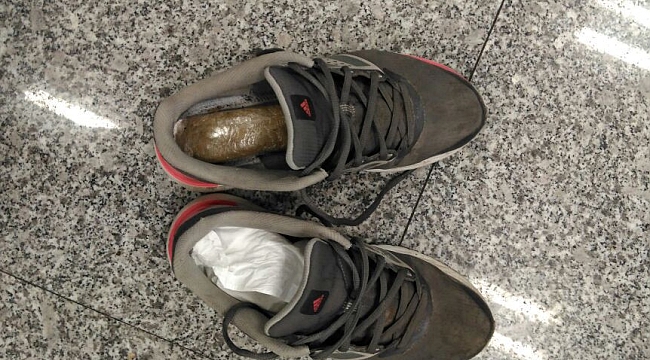 Zehir taciri havalimanında yakalandı