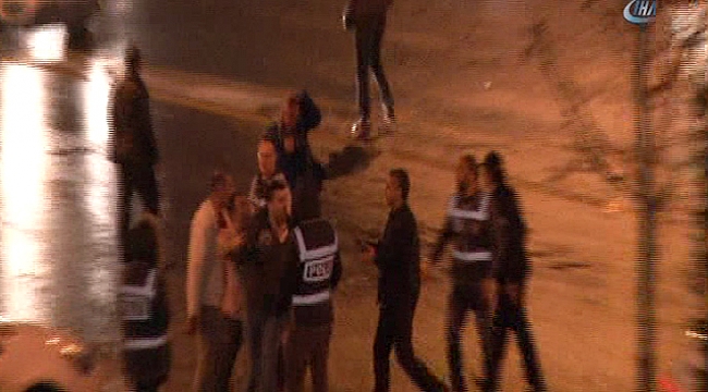 AK Parti konvoyuna taşlı saldırı