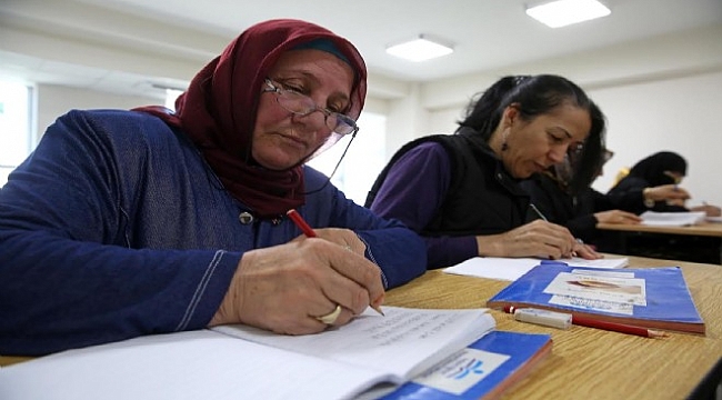 Bucalı kadınlar kalem tutarak özgürleşti
