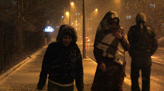 Lapa lapa kar yağdı