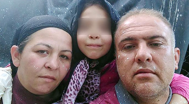 1 saat boyunca annesinin cesedinin yanında babasını bekledi