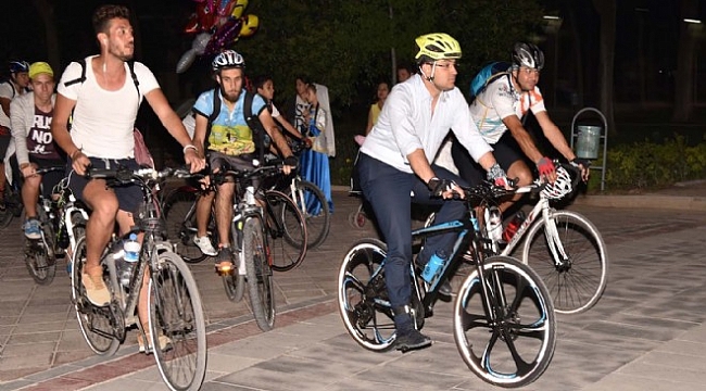 Bornovalılar İzmir’in kazanması için pedal çevirdi