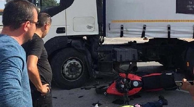 İzmir'de feci kaza: TIR ile aynı anda dönmek isteyince...