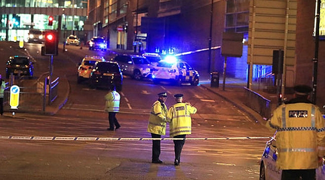 Konser Sırasında Patlama: 22 Ölü