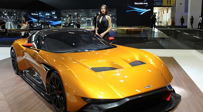 Süper Aston Martin İzmir’de