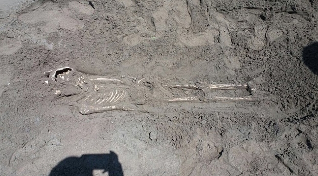 Yol çalışması sırasında iskelet bulundu