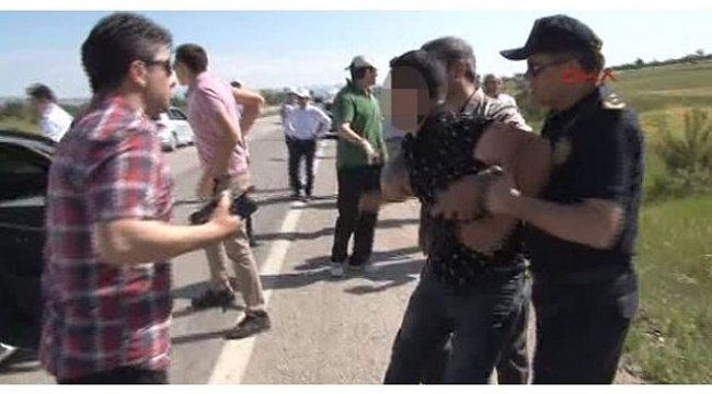 'Adalet Yürüyüşü'nde gözaltına alındı