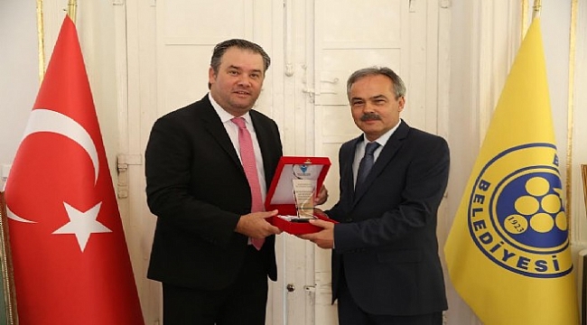 Başkan Piriştina’ya büyük onur