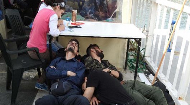 Çeşme'de 3 operasyonda 116 kaçak yakalandı